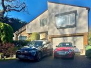 5 Bedroom Detached House