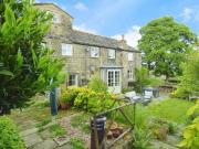 5 Bedroom Detached House