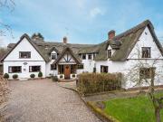 5 Bedroom Detached House