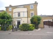 5 bedroom detached house for rent in Billers Chase,...