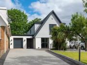 5 bedroom detached house for rent in Blakedown Road,...