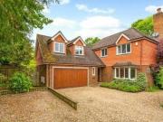 5 Bedroom Detached House For Rent In Bracknell
