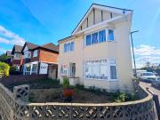 5 bedroom detached house for rent in Bridlington Avenue,...