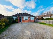 5 bedroom detached house for rent in Glenn Road,...