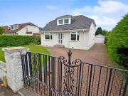 5 bedroom detached house for rent in Hazelwood Avenue,...