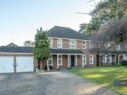5 Bedroom Detached House For Rent In High Wycombe