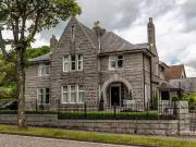 5 bedroom detached house for rent in King's Gate,...