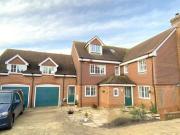 5 Bedroom Detached House For Rent In Nr Basingstoke