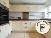 5 bedroom detached house for rent in Oxleigh Way, Stoke...