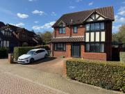 5 bedroom detached house for rent in Paxton Crescent,...