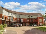 5 bedroom detached house for rent in Redwood Drive Epsom...