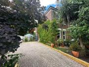 5 bedroom detached house for rent in Richmond Wood Road,...