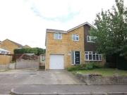 5 bedroom detached house for rent in Sherbourne Close,...