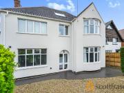 5 bedroom detached house for rent in Summerhill Road,...