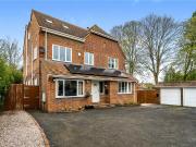5 bedroom detached house for rent in The Harrow Way,...