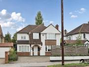 5 bedroom detached house for rent in Wickham Road,...
