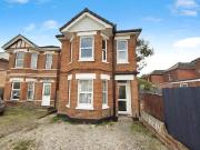 5 bedroom detached house for rent in Withermoor Road,...
