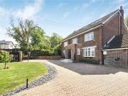 5 bedroom detached house for sale