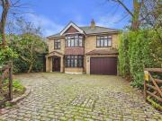 5 bedroom detached house for sale
