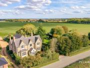 6 bedroom detached house for sale