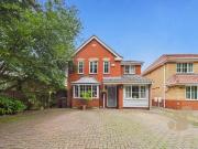 5 bedroom detached house for sale