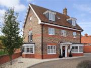 5 bedroom detached house for sale