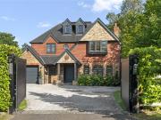 5 bedroom detached house for sale