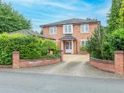 5 bedroom detached house for sale