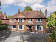 5 bedroom detached house for sale