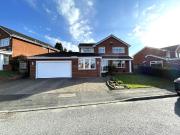 5 bedroom detached house for sale