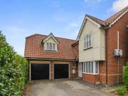 5 bedroom detached house for sale