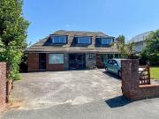 6 bedroom detached house for sale