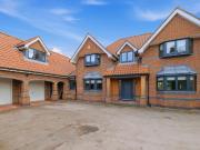 5 bedroom detached house for sale