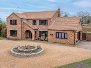5 bedroom detached house for sale