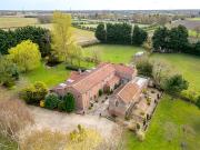 6 bedroom detached house for sale