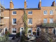 5 bedroom terraced house for sale