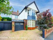 5 bedroom detached house for sale
