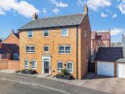 5 bedroom detached house for sale