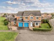 5 bedroom detached house for sale
