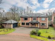 5 bedroom detached house for sale