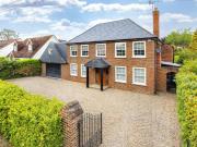 5 bedroom detached house for sale