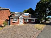 5 bedroom detached house for sale