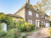 6 bedroom detached house for sale