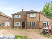 5 Bedroom Detached House For Sale In Aldershot, Hampshire