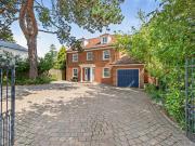 5 bedroom detached house for sale in Ashford Road,...