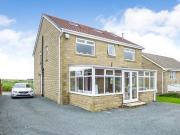 5 bedroom detached house for sale in Back Lane Thornton...