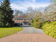 5 bedroom detached house for sale in Birch Mead,...
