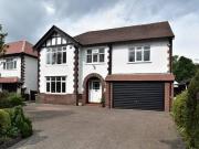 5 bedroom detached house for sale in Bramhall Moor Lane...