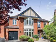5 bedroom detached house for sale in Broadway Gardens,...