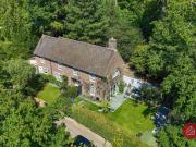 5 bedroom detached house for sale in Brookside, OX3